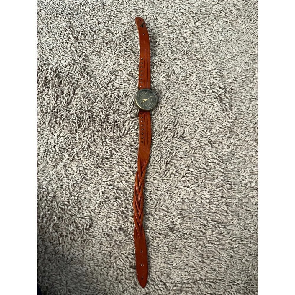 Watch - Picture 2 of 5